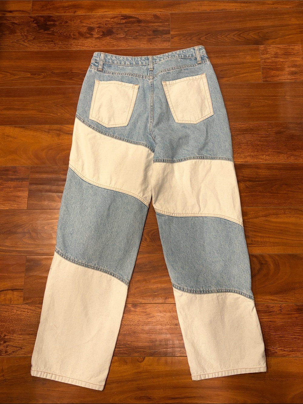 Wild Fable High Rise 90s Relaxed Straight Patchwork Jeans Two Tone Size 10 - Picture 10 of 10